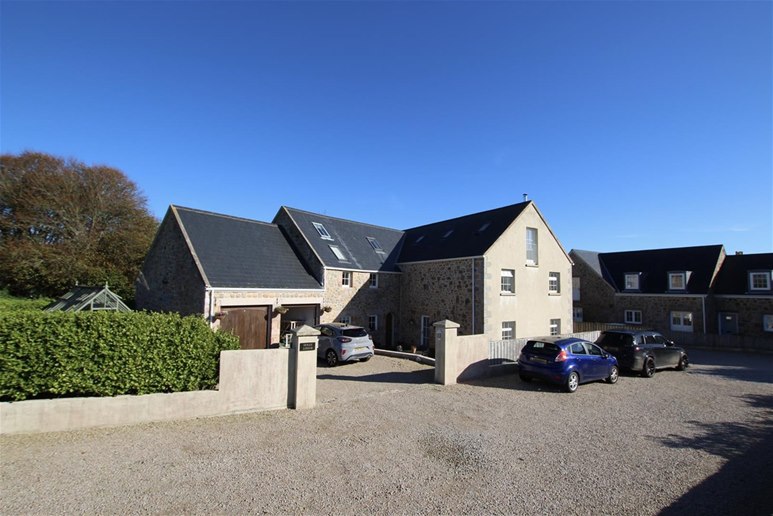 La Route De Vinchelez, St. Ouen